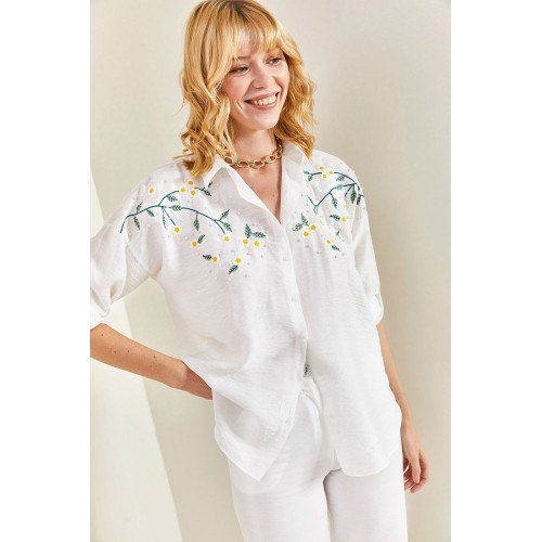 Bianco Lucci Women's Daisy Embroidered Ayrobin Linen Shirt – Summer Casual Elegance