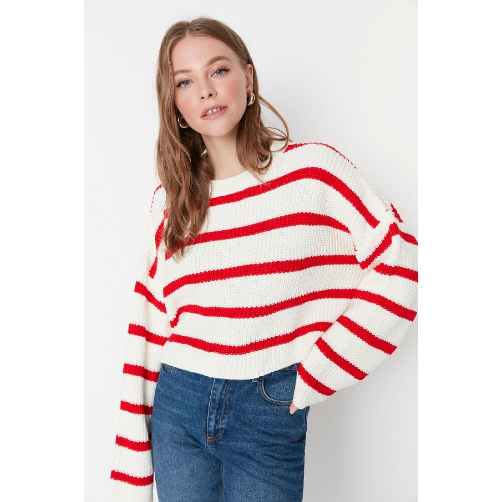 Striped Off-Shoulder Crew Neck Crop Knitwear – Casual Basics for Everyday Comfort