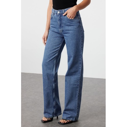 Trendyol Collection High Waist Wide Leg Blue Jeans – Timeless and Chic